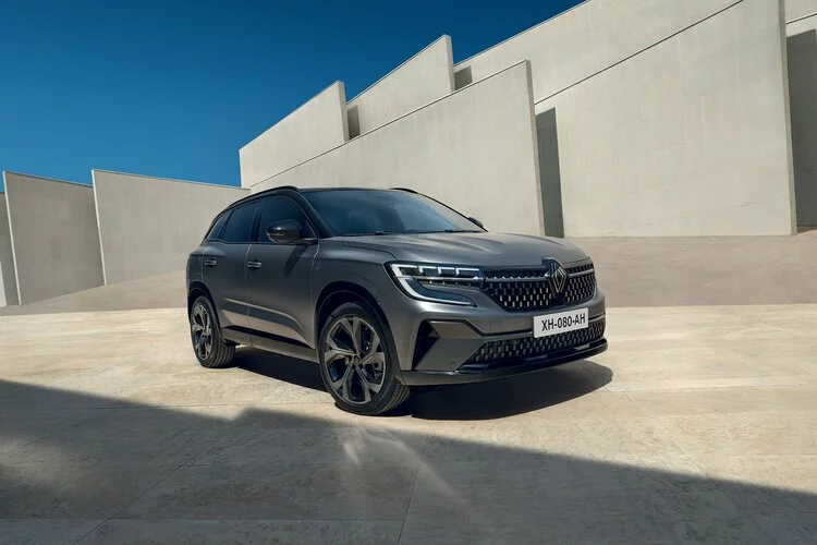 Renault Austral E-Tech full hybrid: Modelo Premiado com a Tecnologia mais avançada