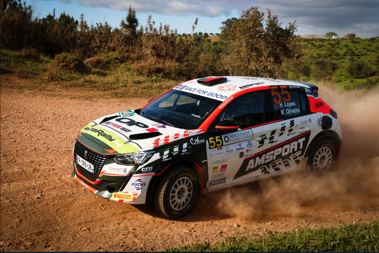 Rallye Casinos do Algarve: Hugo Lopes e Magda Oliveira garantem pódio no primeiro confronto da PEUGEOT RALLY CUP PORTUGAL 2024